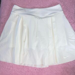 Nike white tennis skirt